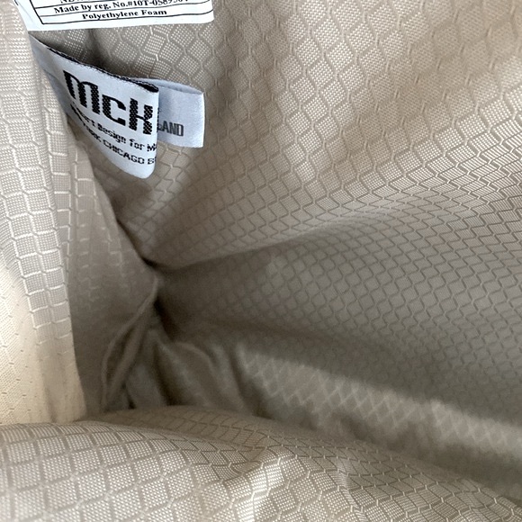 McKlein Glenview Black Red Leather Laptop Shoulder Bag - Picture 14 of 16